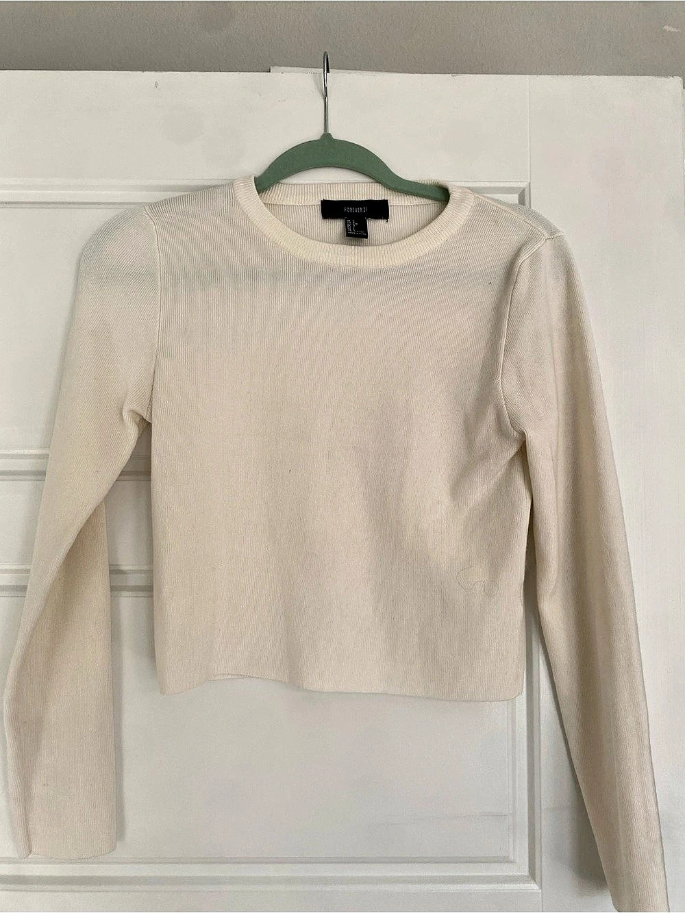Forever 21 Women's Cream Crew Neck Sweater Size Large
